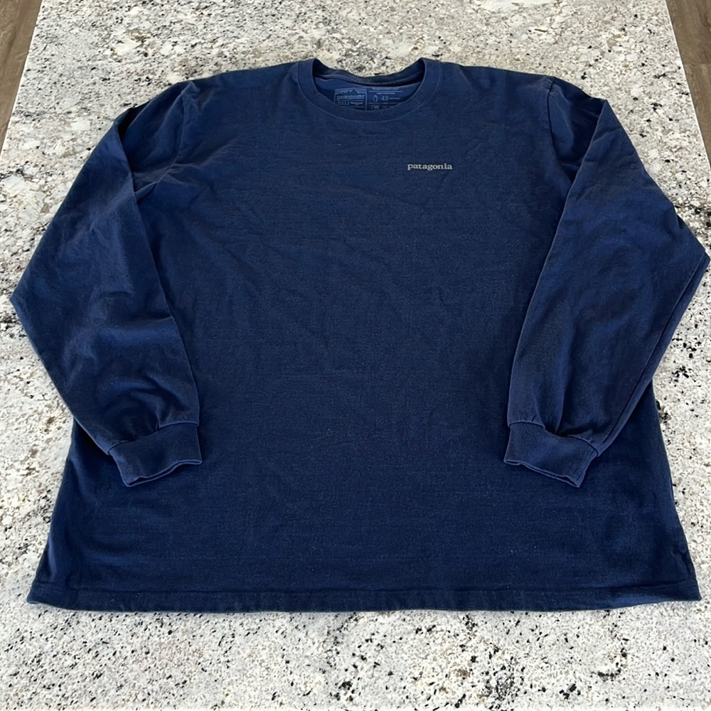 Patagonia Men’s Long Sleeve Logo Tee Navy
